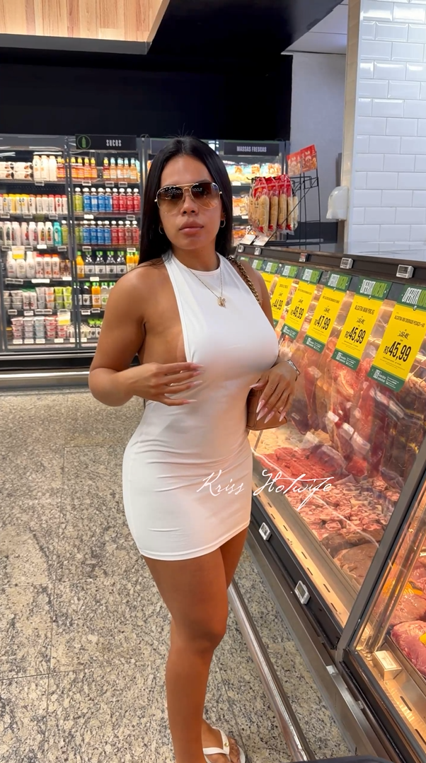 Aquela exibição gostosa no mercado que eu amo